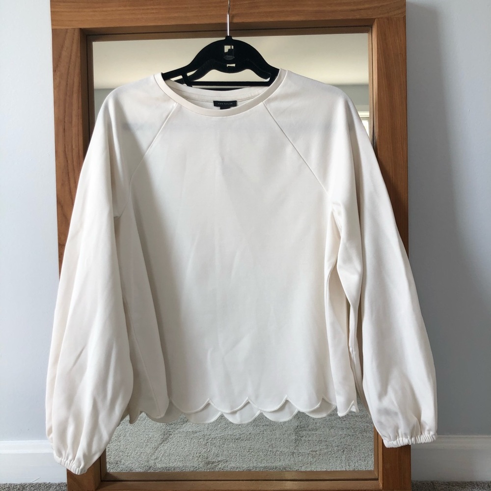 NWT Ann Taylor Scalloped Blouse